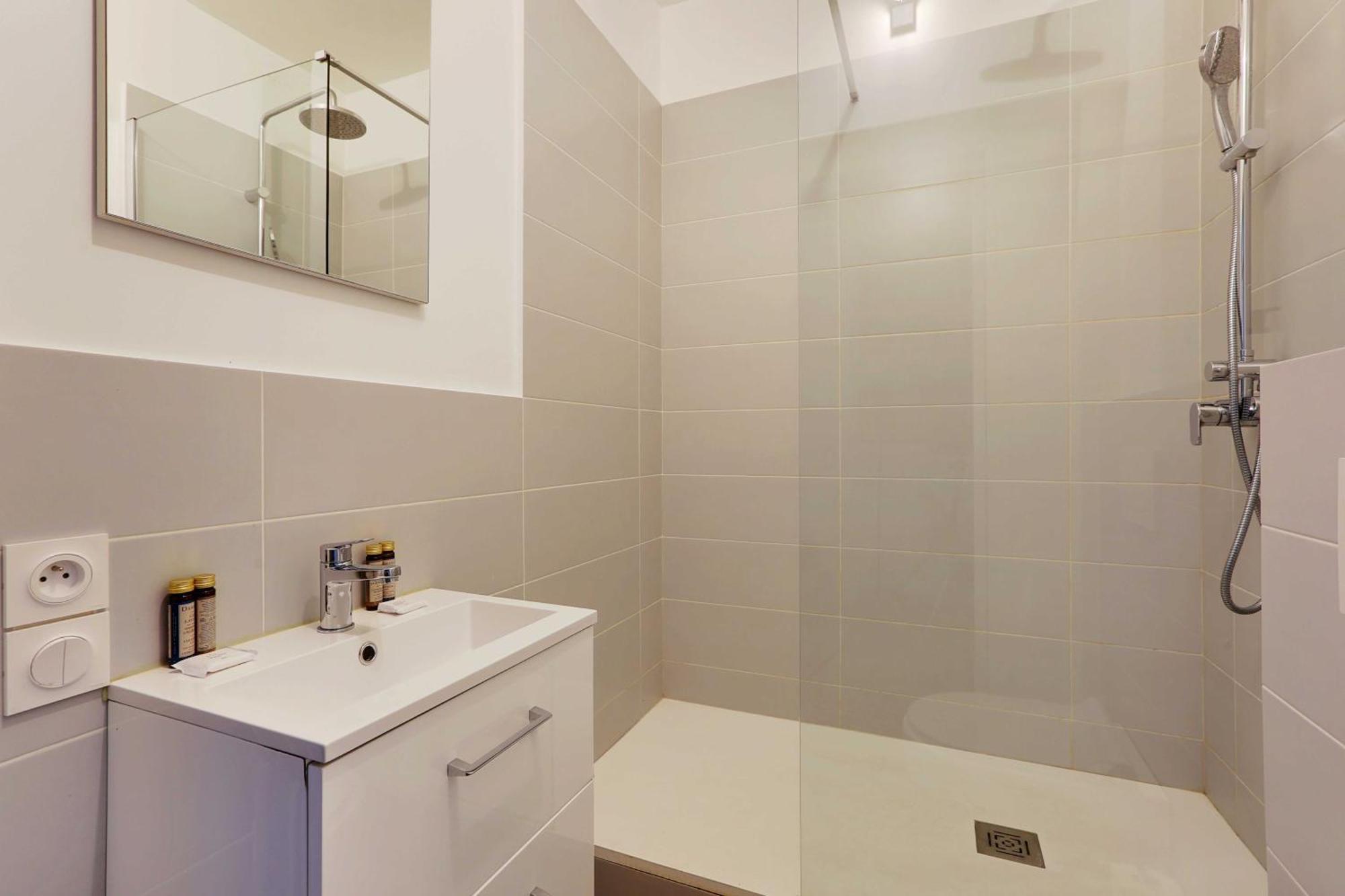 Spacious Apartment - 4Br-10P Montmartre Paris Dış mekan fotoğraf